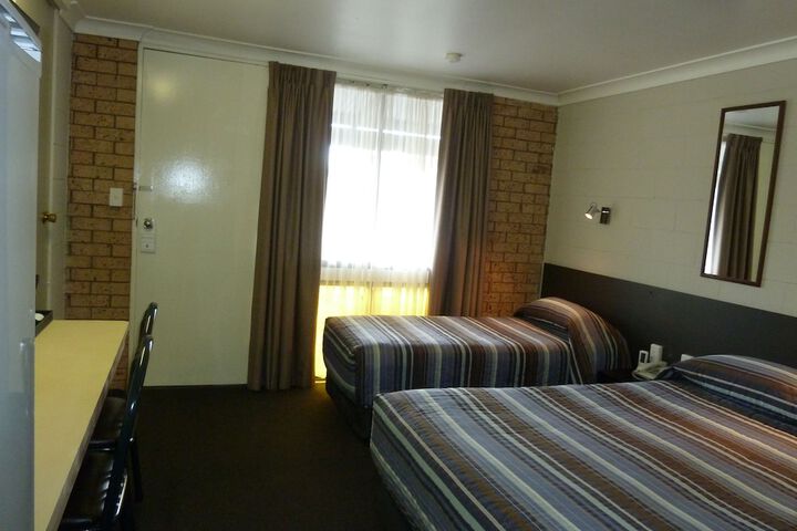 Room 5 of 35