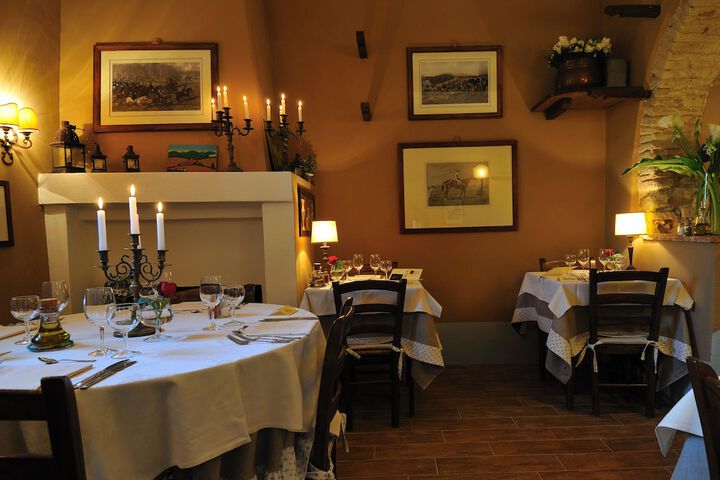 Dining 44 of 66