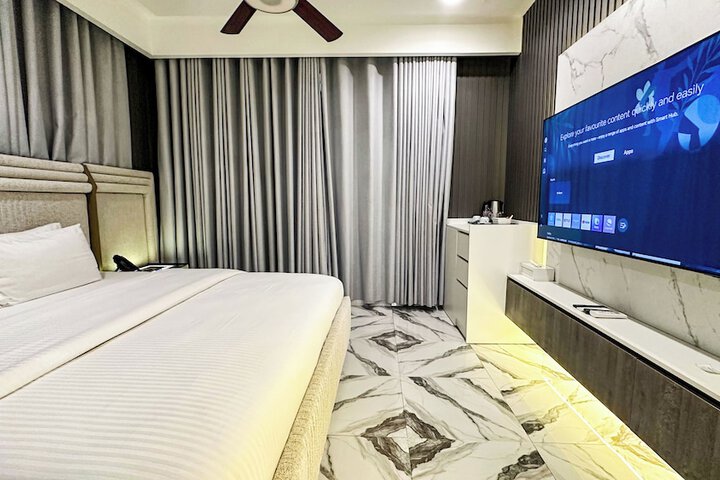 Room 17 of 121