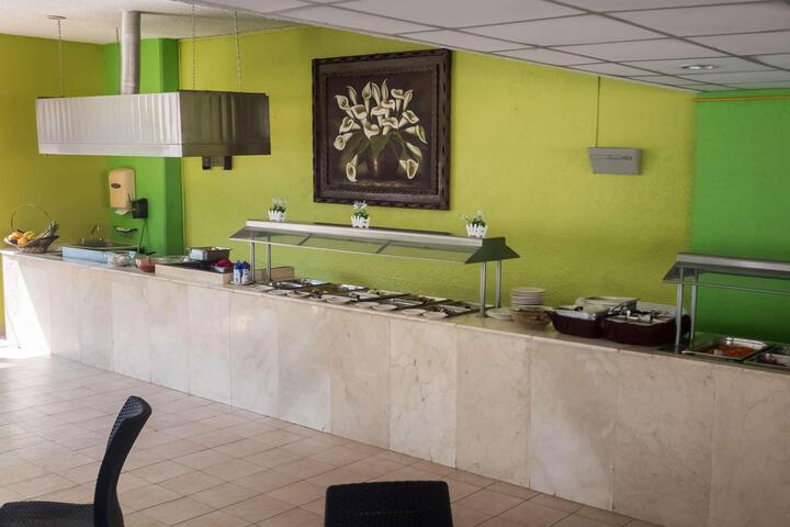 Dining 60 of 93