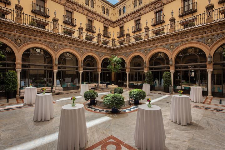 Ballroom/Hall 182 of 210