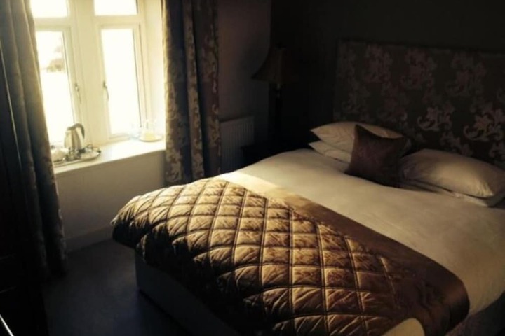 Room 9 of 80