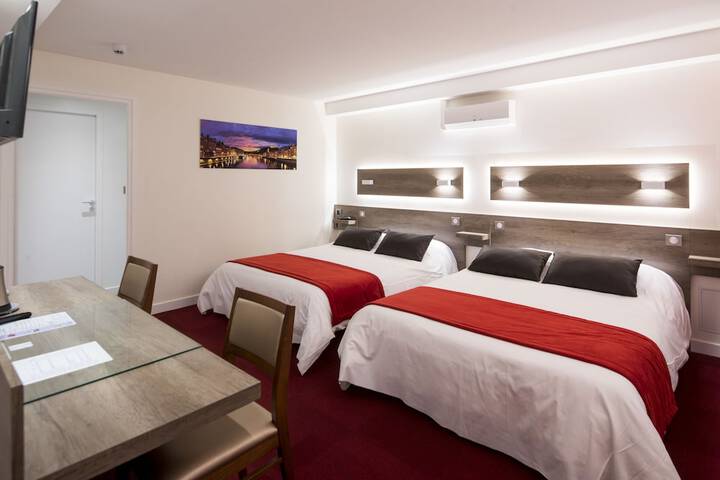Room 36 of 70