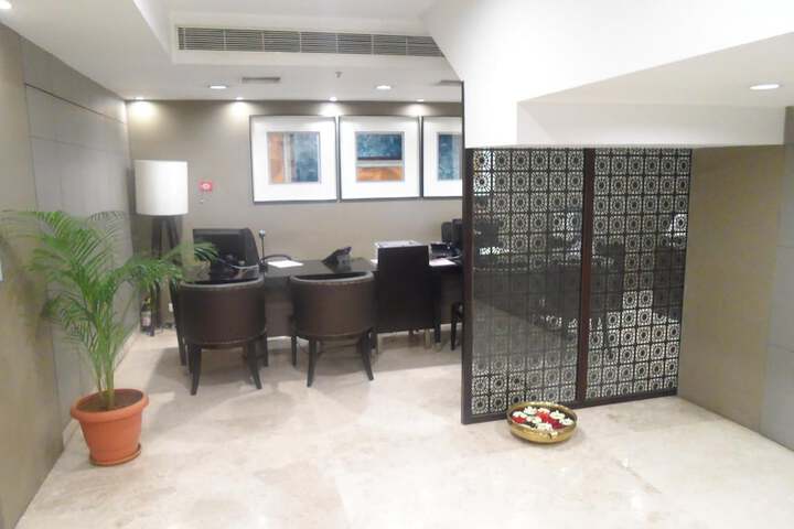 Entrance & Lobby