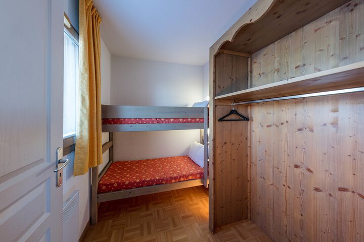 Room 3 of 31