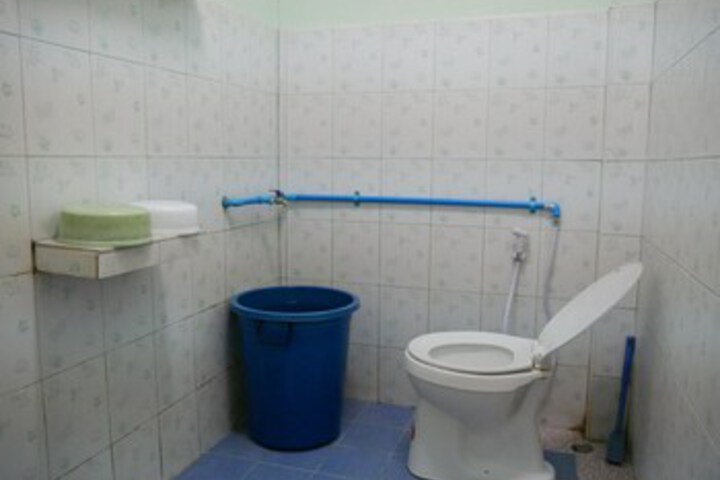 Room 2 of 16