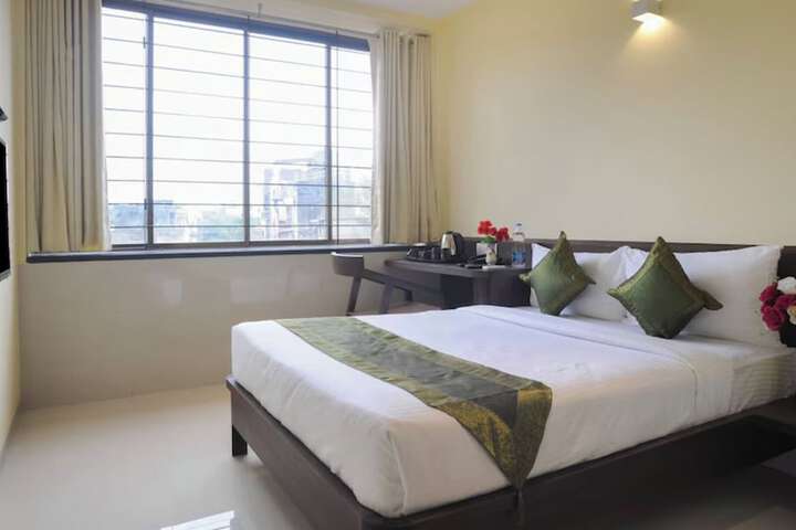 Room 15 of 26