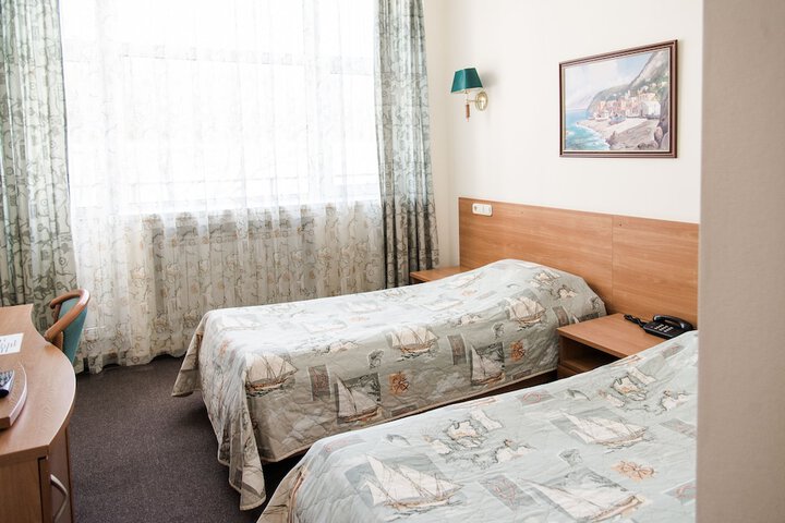 Room 3 of 62