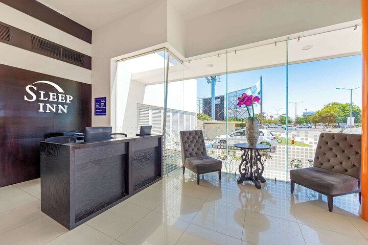 Guest Lobby