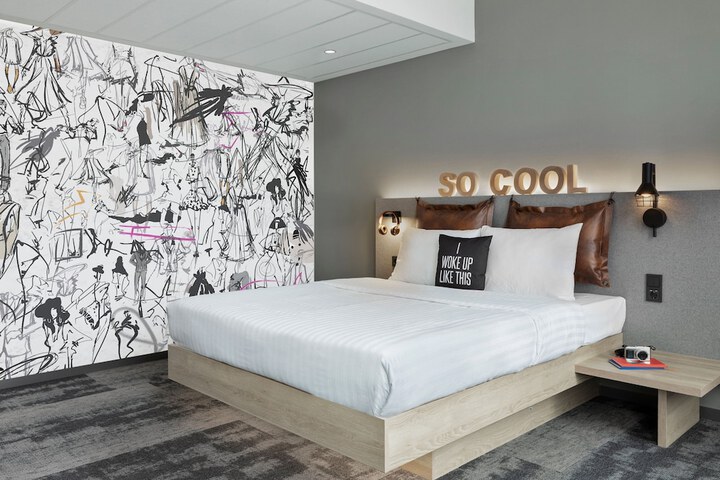Room 22 of 56