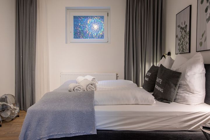 Room 10 of 70