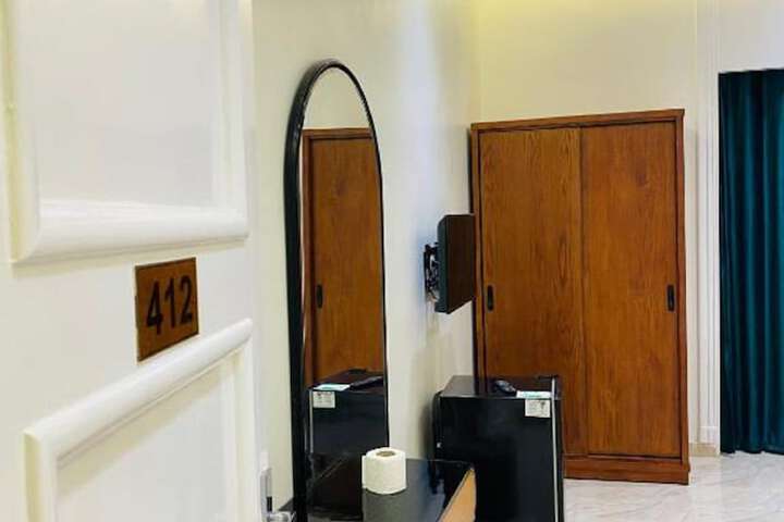 Room 58 of 74