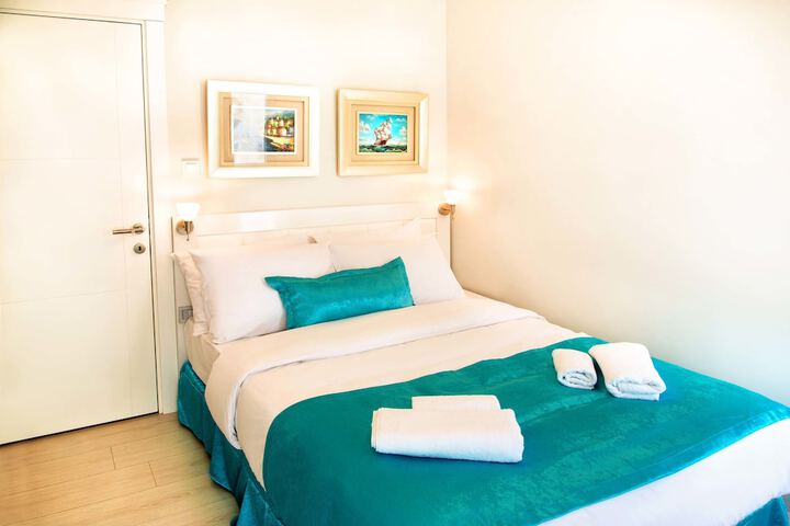 Room 5 of 25