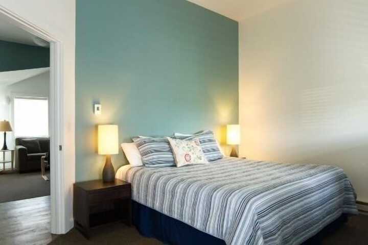Room 4 of 23