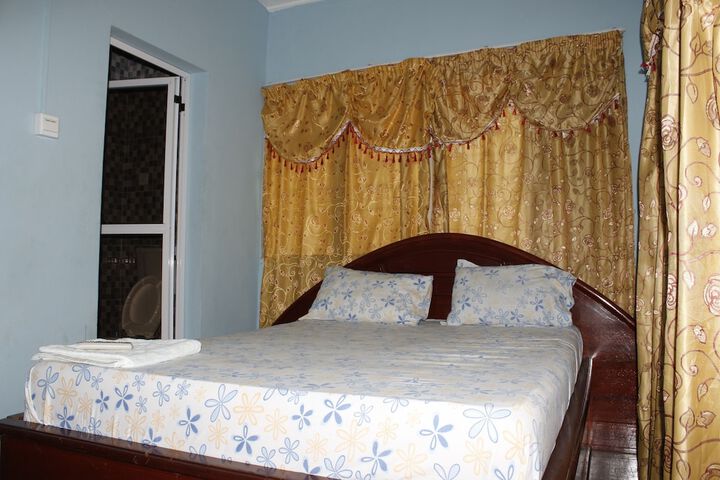 Room 20 of 49