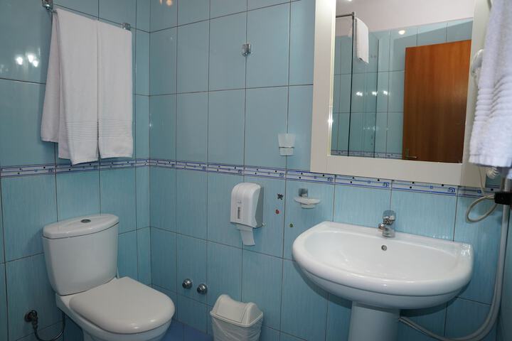 Room 16 of 22