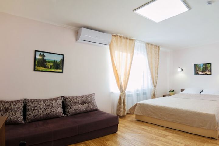 Room 3 of 37