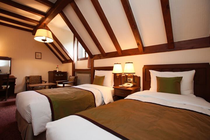 Room 14 of 73