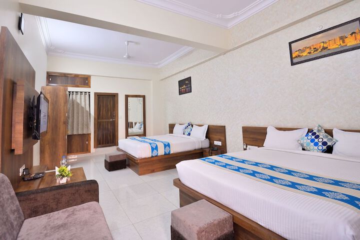 Room 3 of 25
