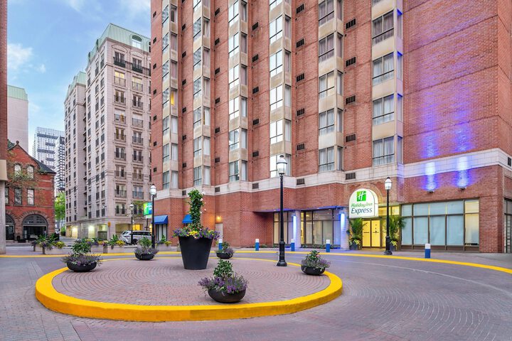 Hotel 77 of 96