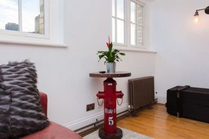 Room 43 of 46