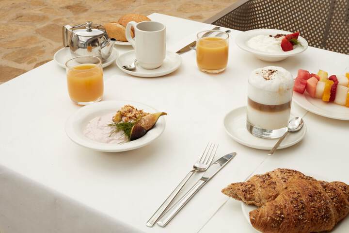 Breakfast/Coffee Service 87 of 108