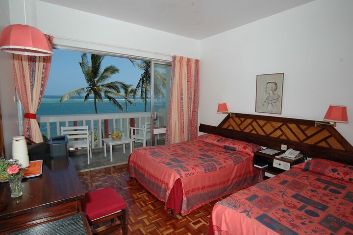 Room 4 of 43