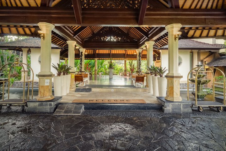 Lobby Photos