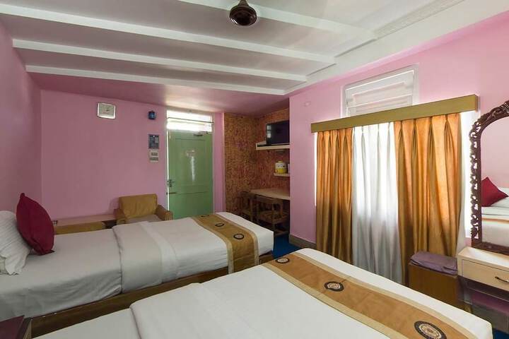 Room 13 of 71