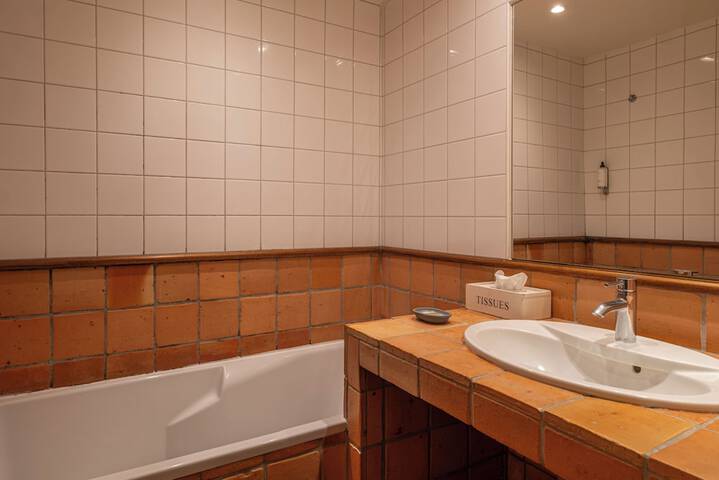 Bath Interior