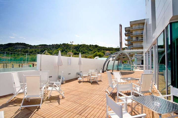 Terrace/Patio 36 of 39