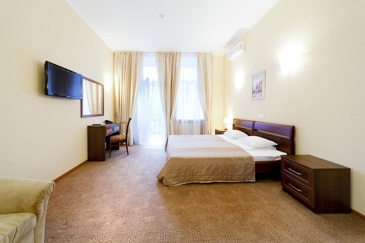 Room 47 of 91