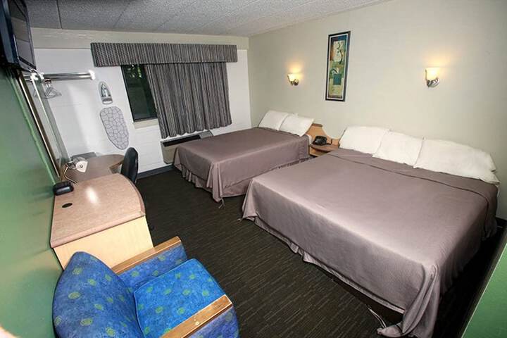 Room 9 of 26