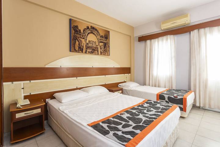 Room 6 of 38