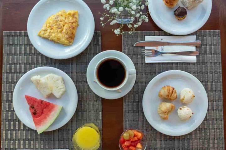 Breakfast/Coffee Service 56 of 61