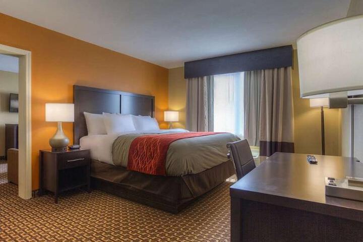 1 King Bed Accessible (1 of 6)