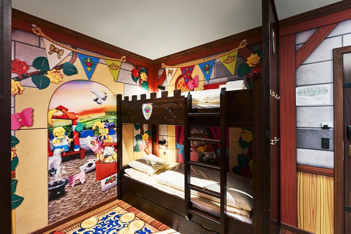 Room 10 of 54