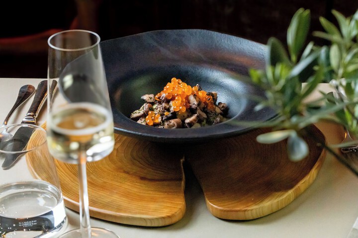 Dining 64 of 110