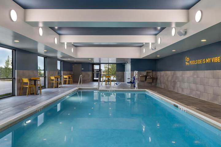Photo of Home2 Suites by Hilton Ames Pool