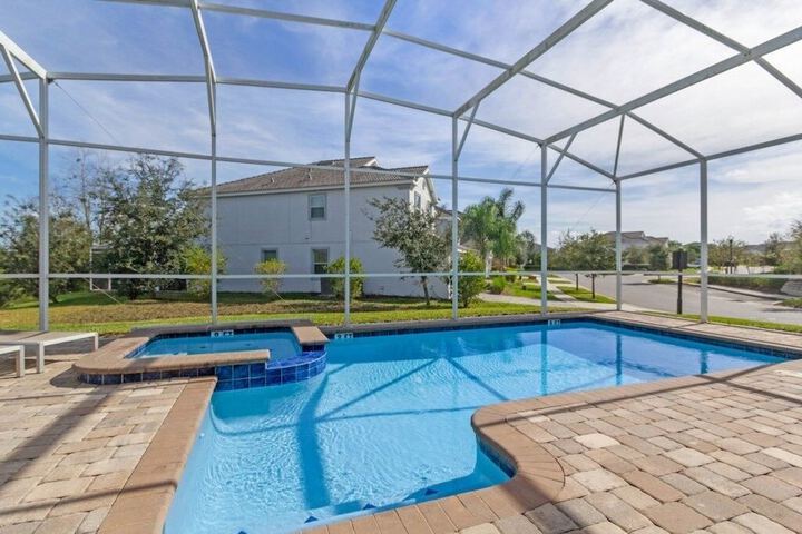 Pool 153 of 216