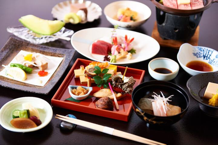 Dining Photos