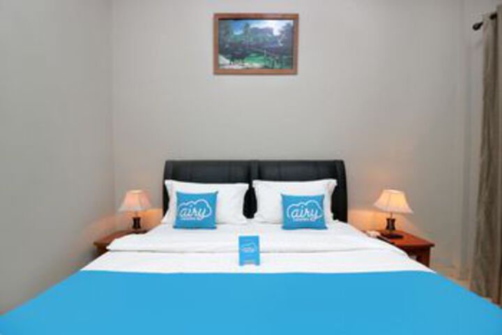 Room 9 of 30