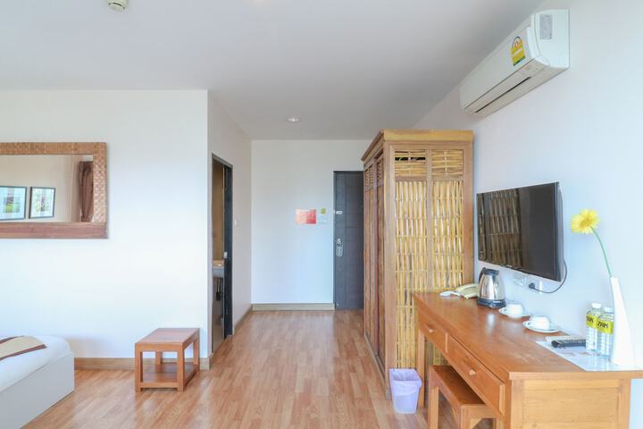 Room 5 of 59