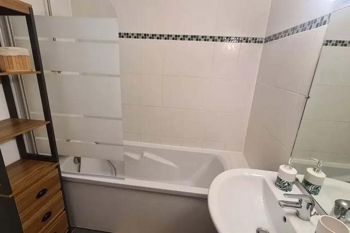 Room 14 of 21