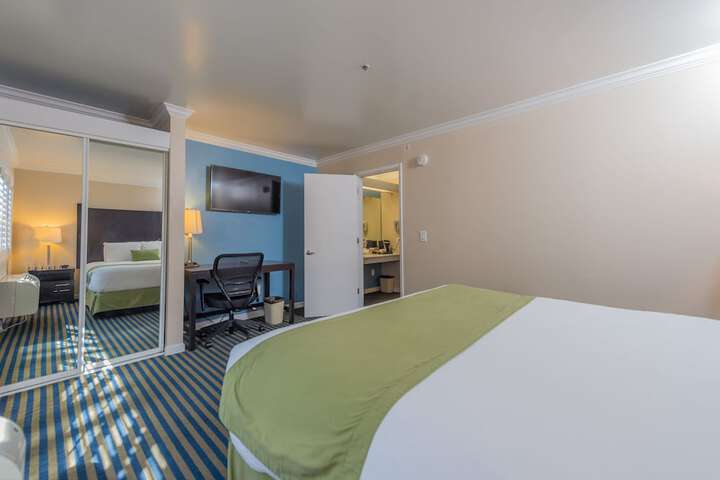 Room 48 of 114