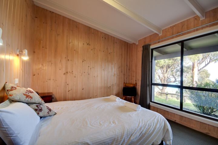 Room 3 of 79