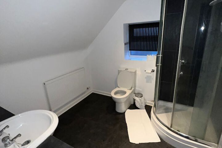 Room 75 of 112