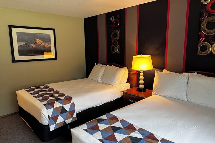 Room 108 of 390