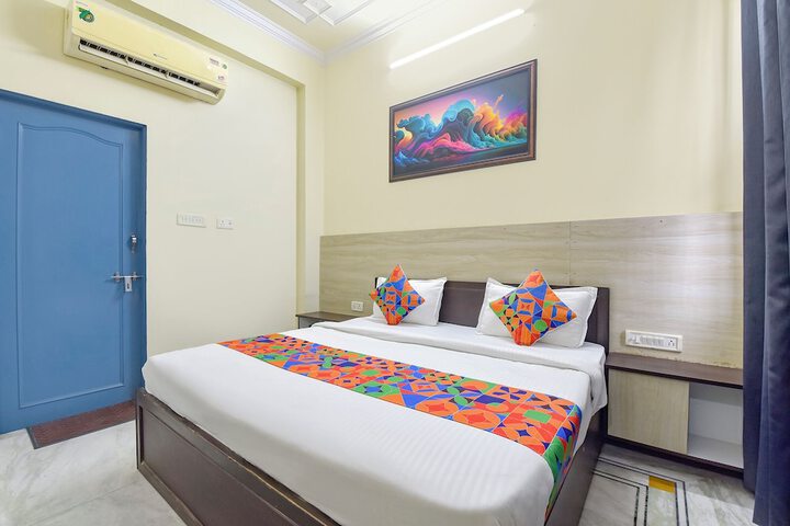 Room 14 of 31