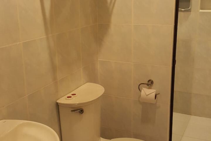 Room 50 of 62